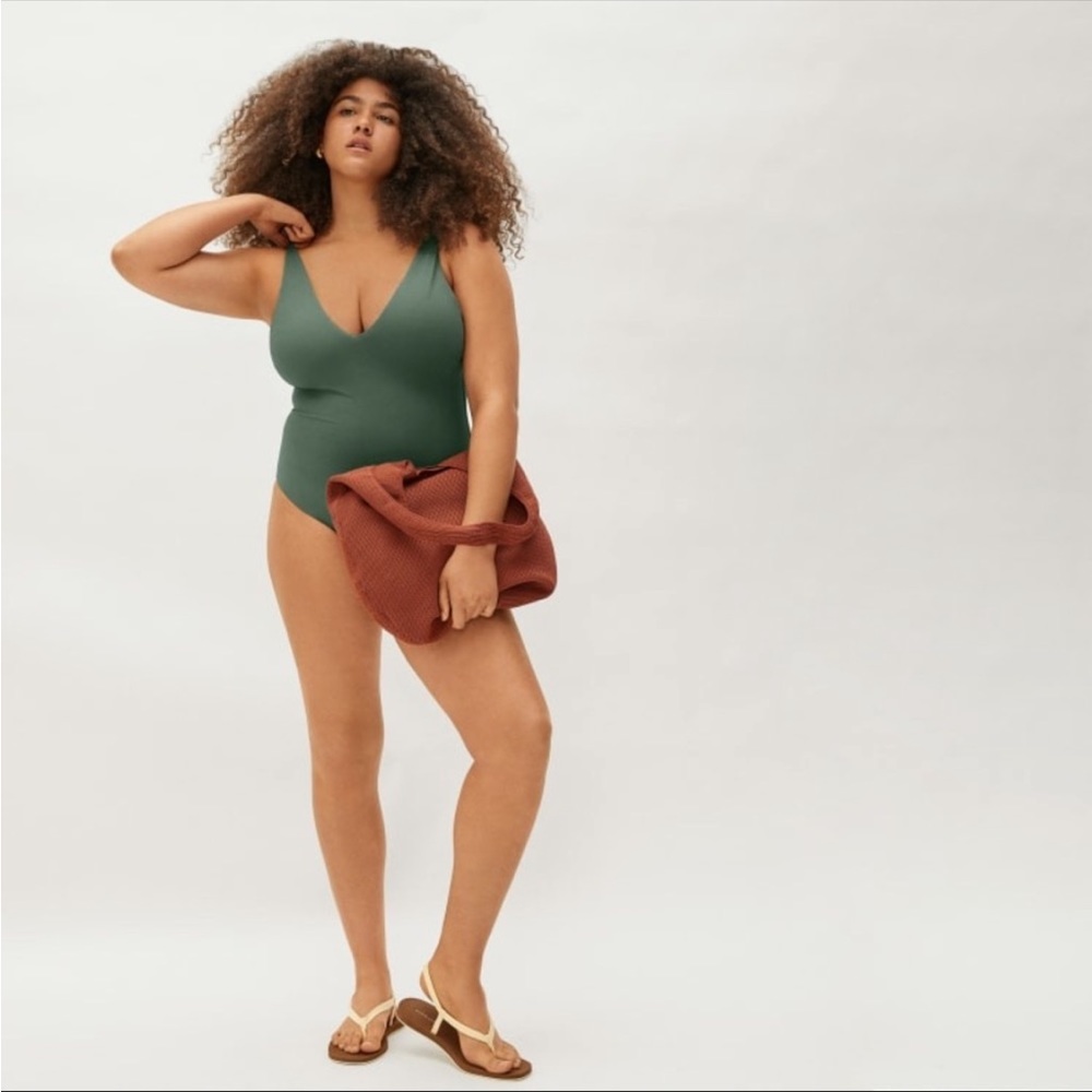 Everlane Green One Piece Swimwear Timeless Design - Picture 8 of 9